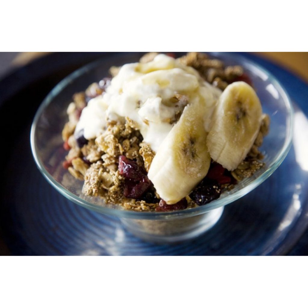 Almond and Amaranth Granola with Spelt Flakes