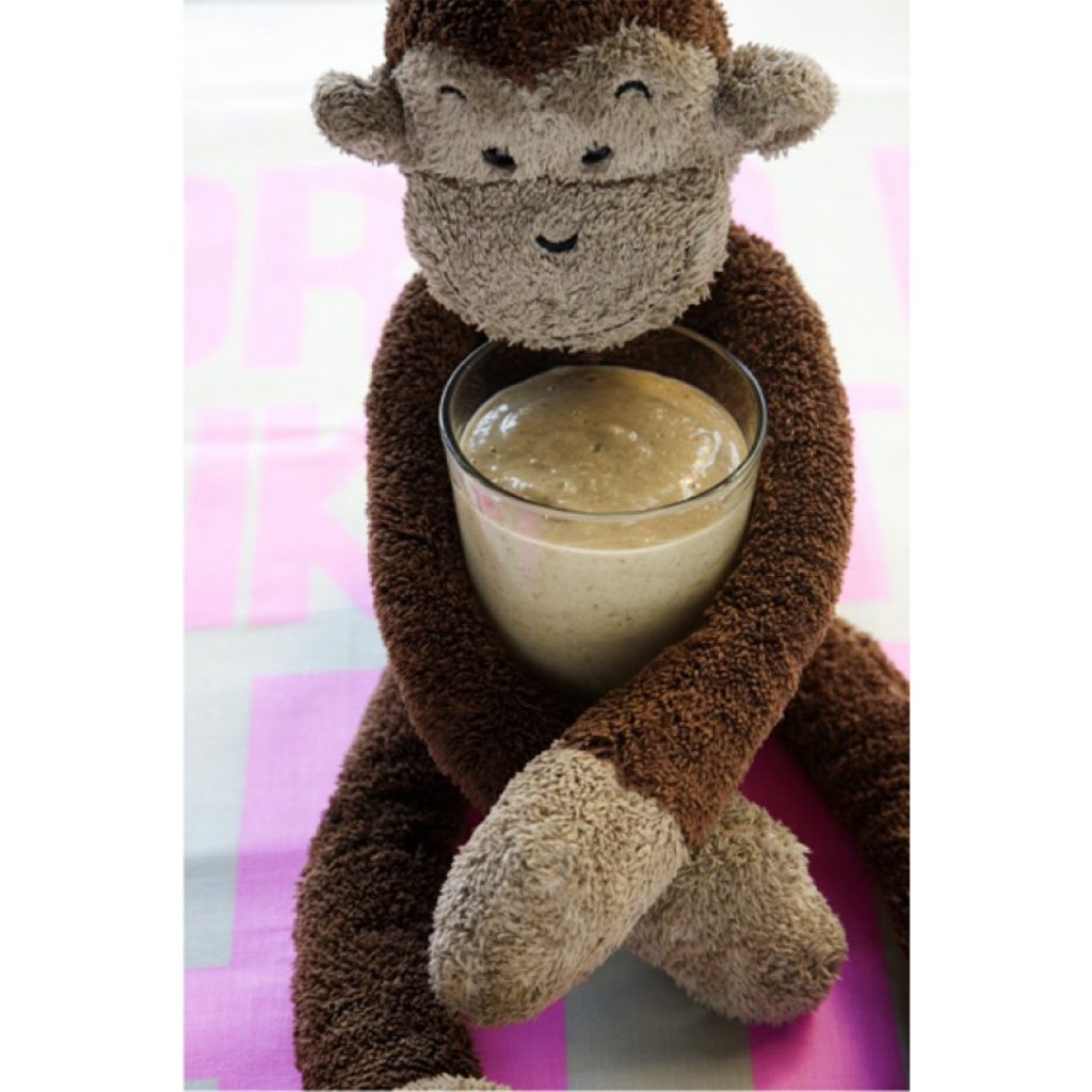 Banana, Oats and Fig Smoothie