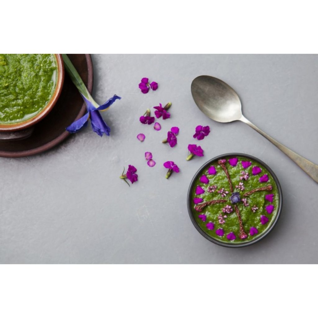 Chilled Kale and Bell Pepper Soup